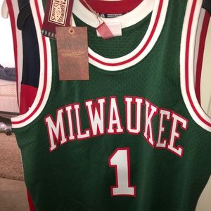Oscar Robertson Milwaukee Bucks Jersey